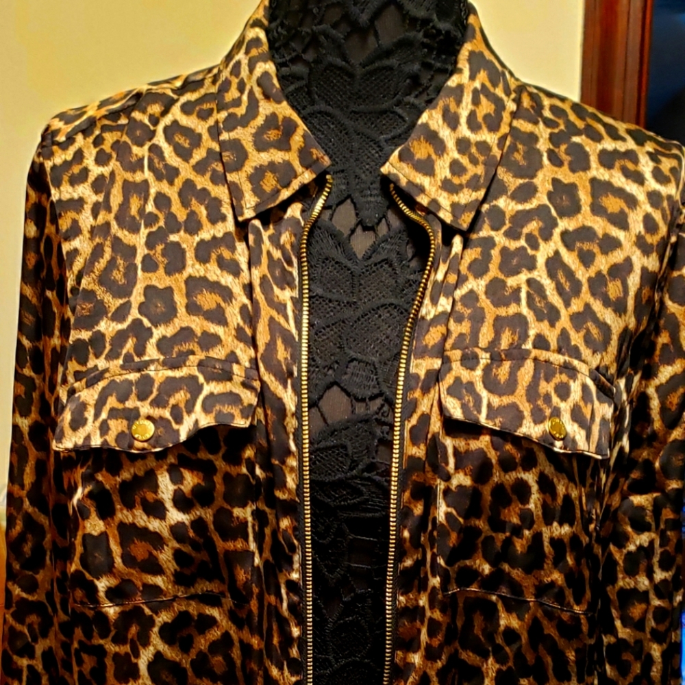 Brand new without tags front zip long sleeve Michael Michael Kors blouse.